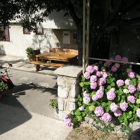 Apartments Dagmar Krk Town Εξωτερικό φωτογραφία