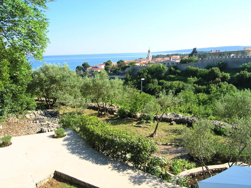 Apartments Dagmar Krk Town Εξωτερικό φωτογραφία