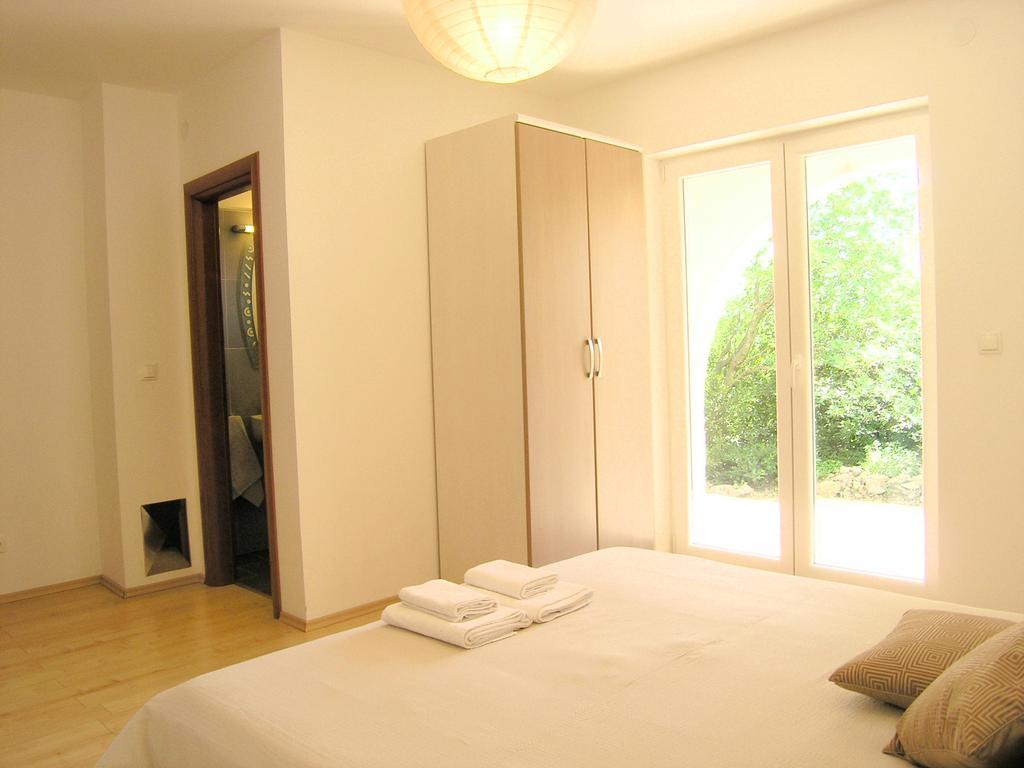 Apartments Dagmar Krk Town Εξωτερικό φωτογραφία